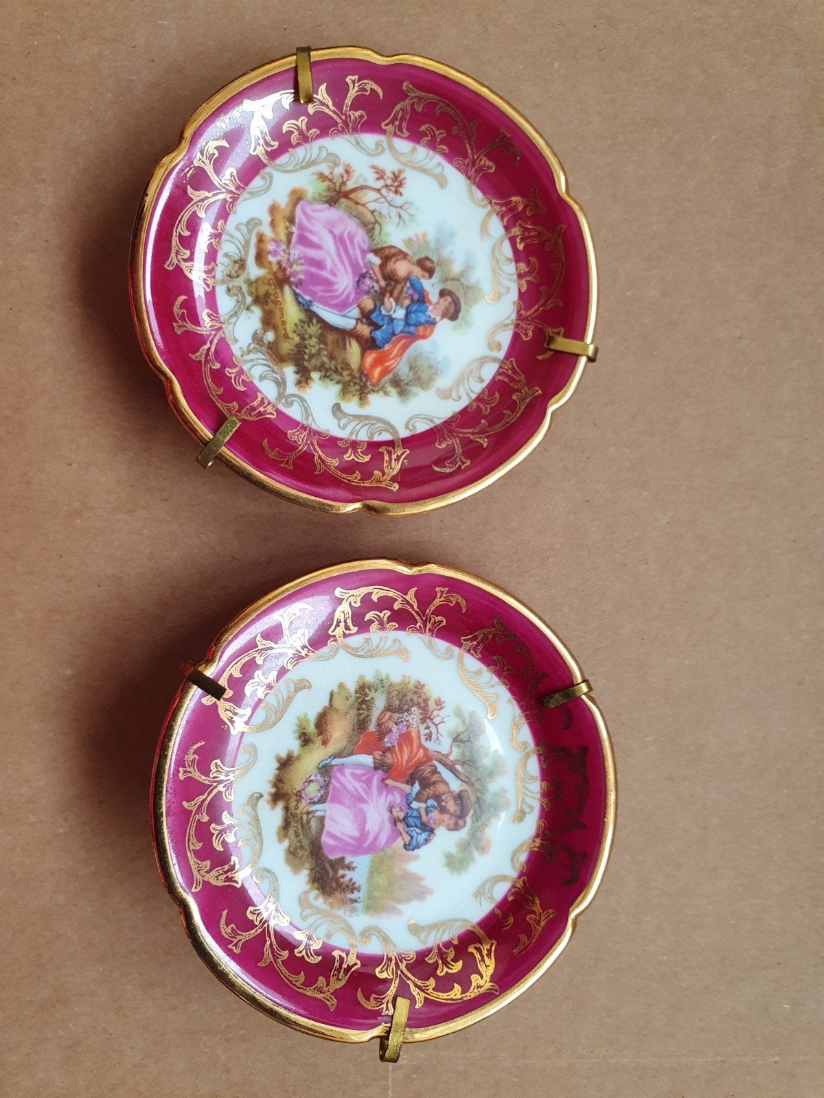 Set van 2 Limoges France BB decoratieve bordjes, Antiek en Kunst, Ophalen of Verzenden