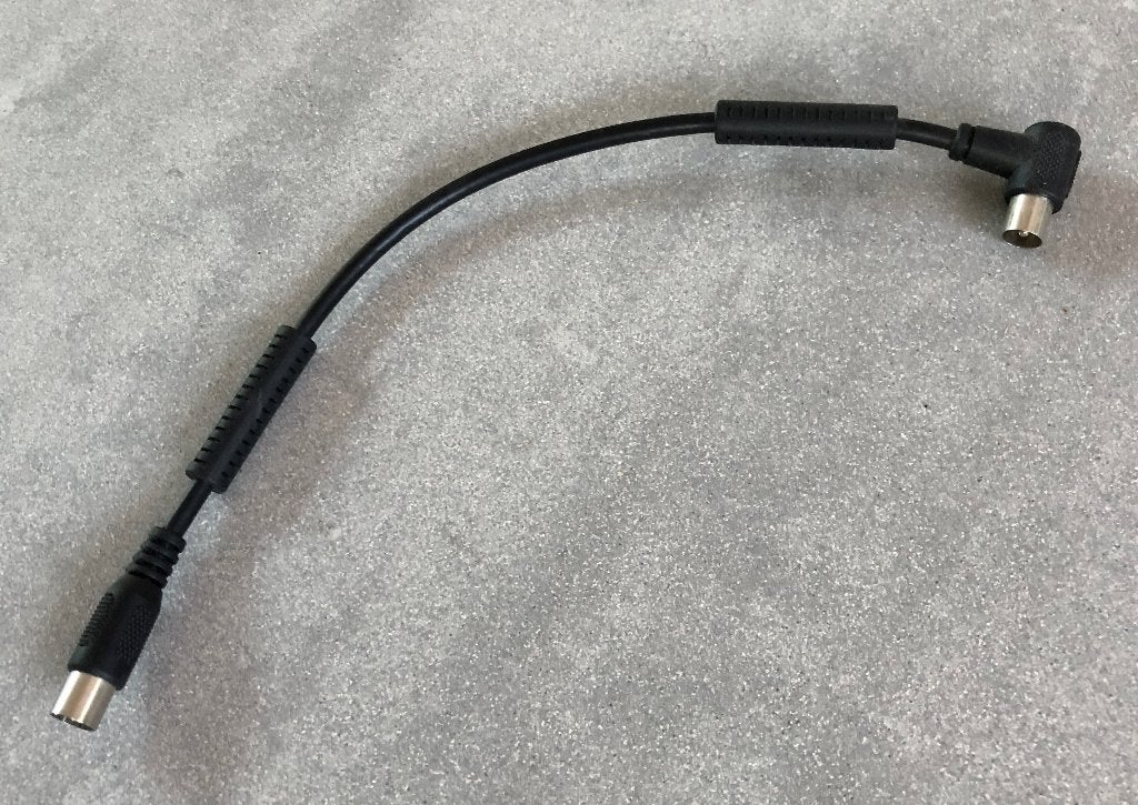 Zo goed als nieuw COAX kabeltje 30 cm zwart Antenne kabel, Ophalen of Verzenden, Zo goed als nieuw, Minder dan 2 meter, Coaxiale kabel