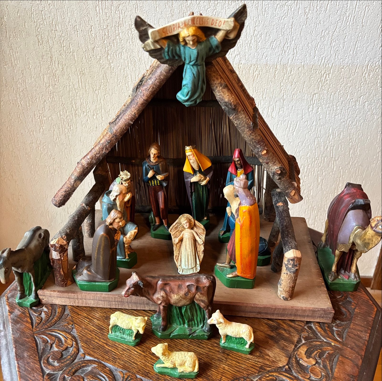 Vintage Kerststal met 15 Beeldjes - Handgeschilderd Hout, Ophalen