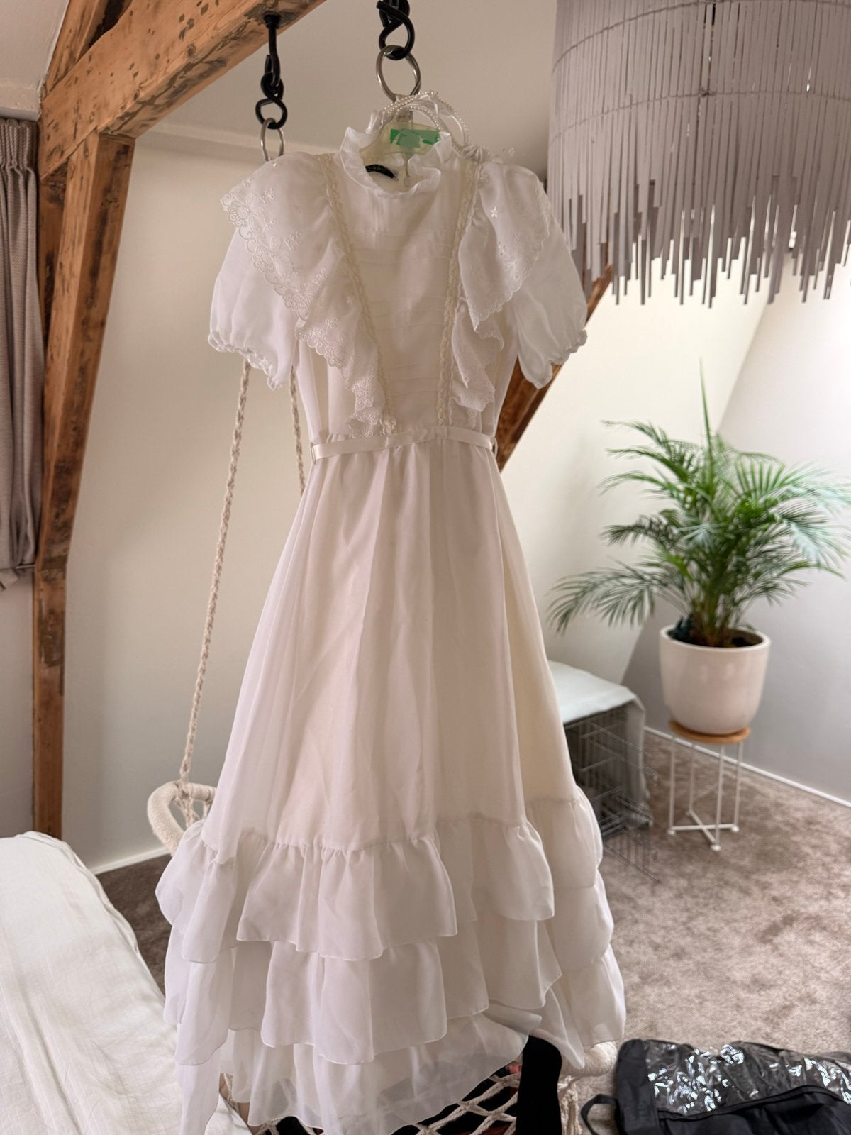 Vintage witte jurk met ruches en kant - kind 8 jaar 128cm, Ophalen of Verzenden, Gebruikt, 122 t/m 128, Meisje