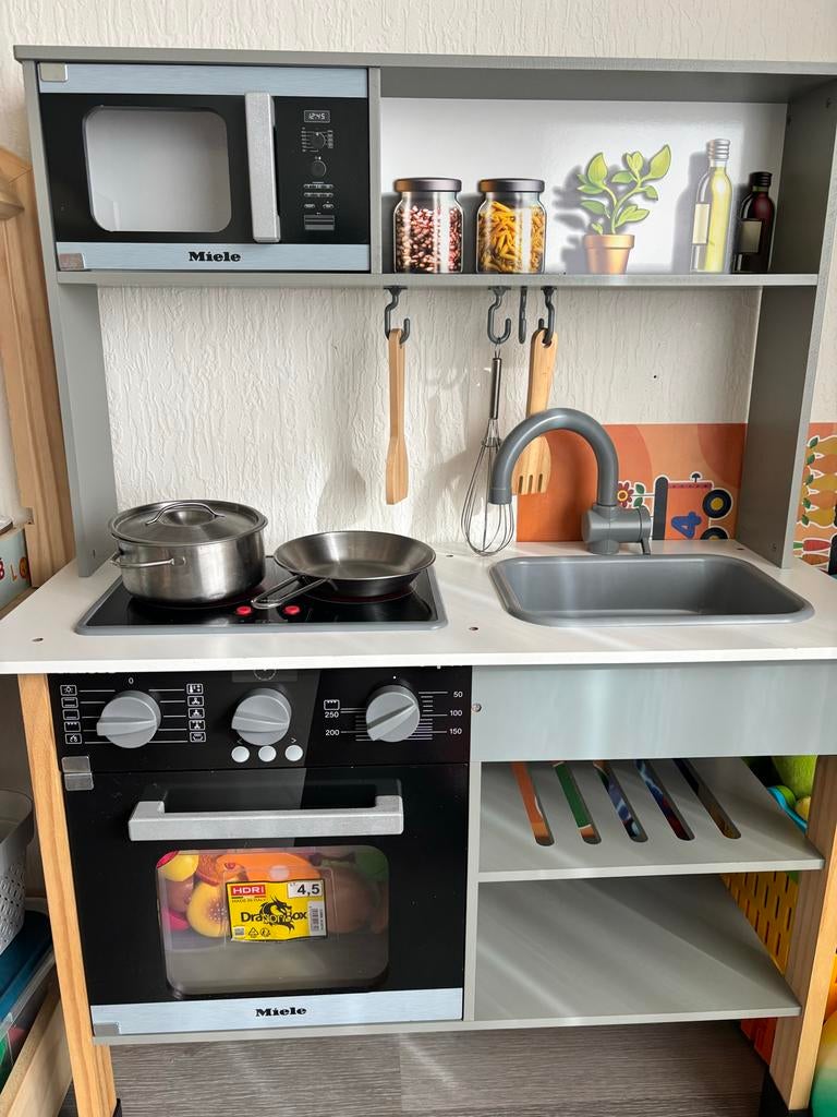 Miele Speelkeuken met Oven, Magnetron en Accessoires, Ophalen of Verzenden, Gebruikt, Hout, Speelkeuken