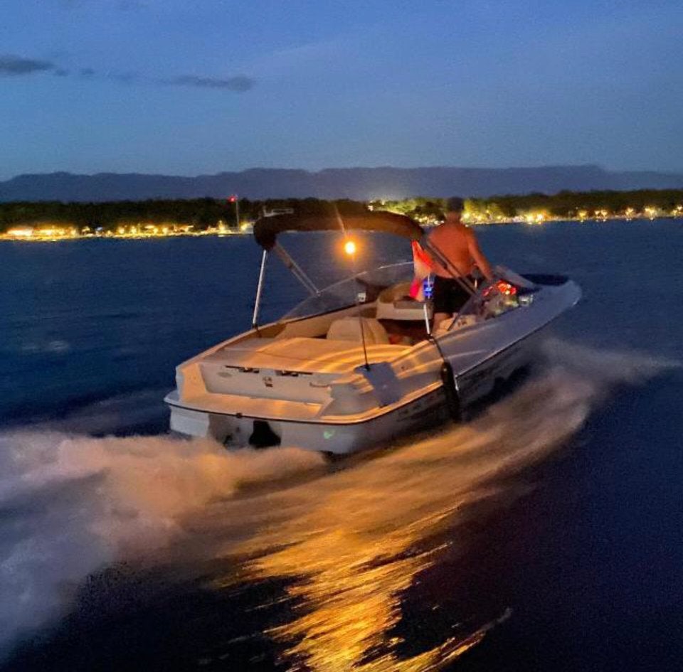 Regal 1800 LSR - Bow-rider 4,3L Mercruiser V6 incl. Trailer, Watersport en Boten, Ophalen, Regal, Gebruikt, Binnenboordmotor