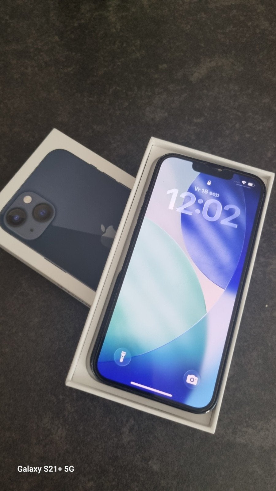 iPhone 13  128GB Blauw - Gebruikt