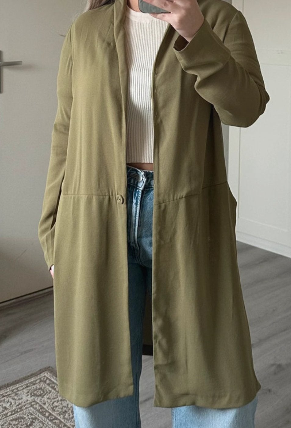 Berschka lange groene khaki jasje met knoopsluiting en split, Ophalen of Verzenden, Zo goed als nieuw, Maat 42/44 (L), Groen