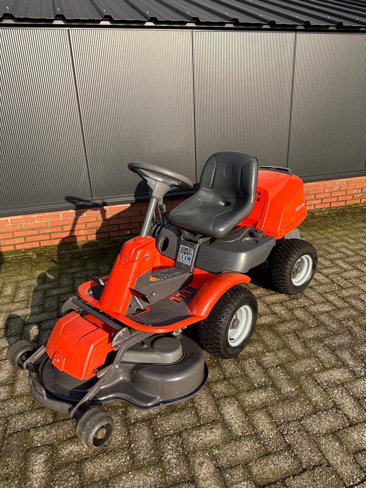Husqvarna Rider, Tuin en Terras, Zitmaaiers, Ophalen of Verzenden, Gebruikt, Mulchfunctie, 90 tot 120 cm