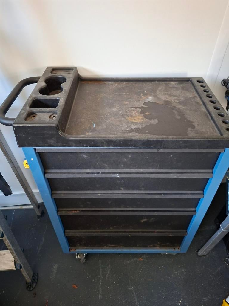 Mooie gereedschapswagen met gereedschap, Gebruikt, 40 tot 60 cm, Overige typen, 50 tot 75 cm