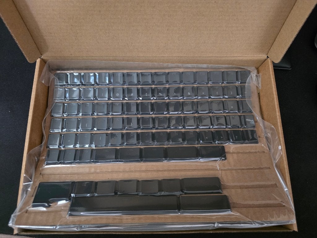 Logitech G915 TKL keycaps (nieuw, origineel), Computers en Software, Ophalen, Logitech, Nieuw, Draadloos