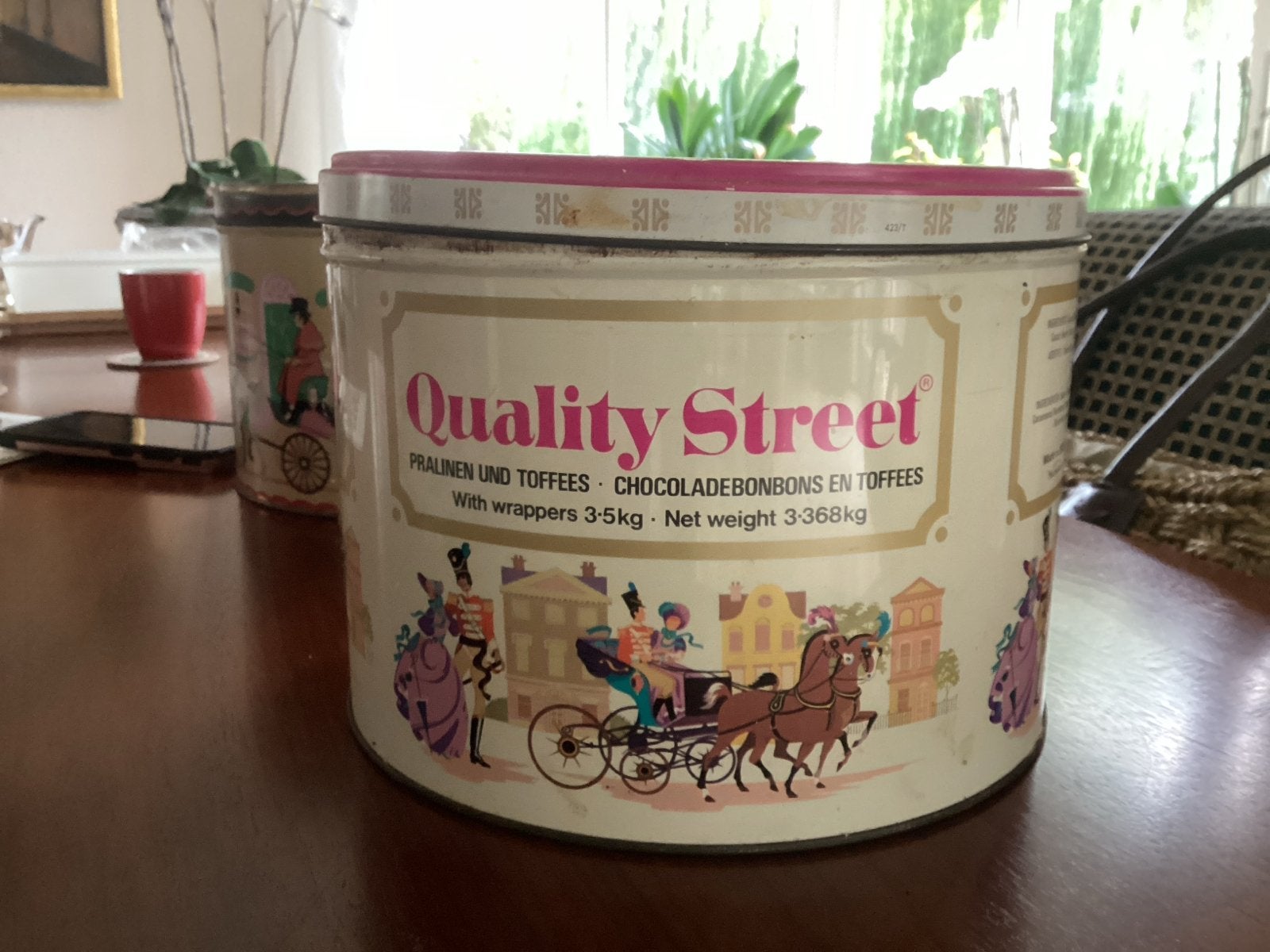 Groot Vintage Quality Street Voorraadblik - 17x23 cm, Verzamelen, Blikken, Ophalen, Gebruikt, Overige, Overige merken