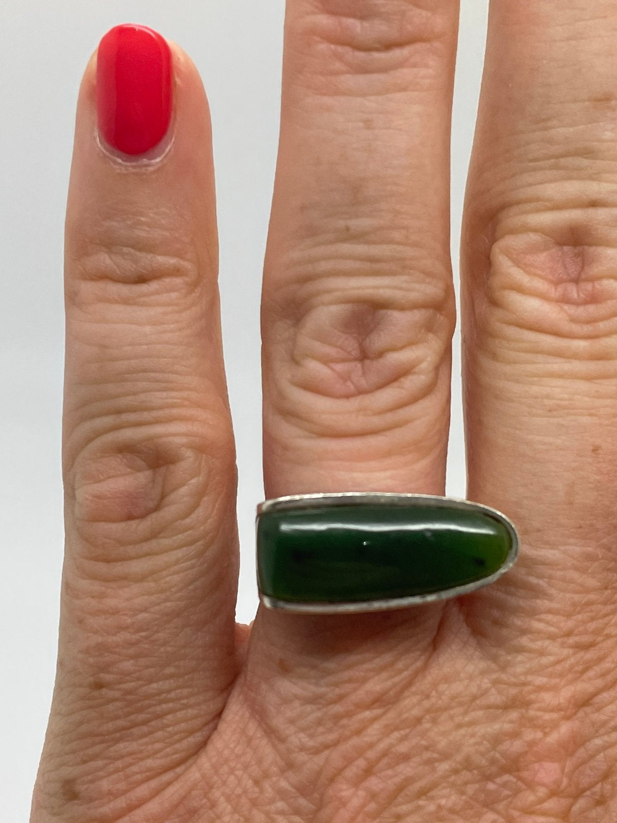 F449 Prachtige zilveren jade ring maat 17,25, Ophalen of Verzenden, X, Met edelsteen, Dame