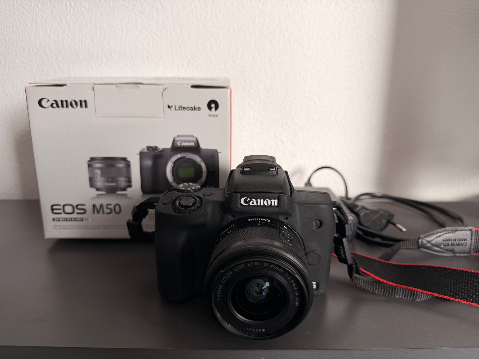 Canon EOS M50 + EF-M 15–45mm IS STM Kit, Gebruikt, Canon, Draagriem, Ophalen of Verzenden