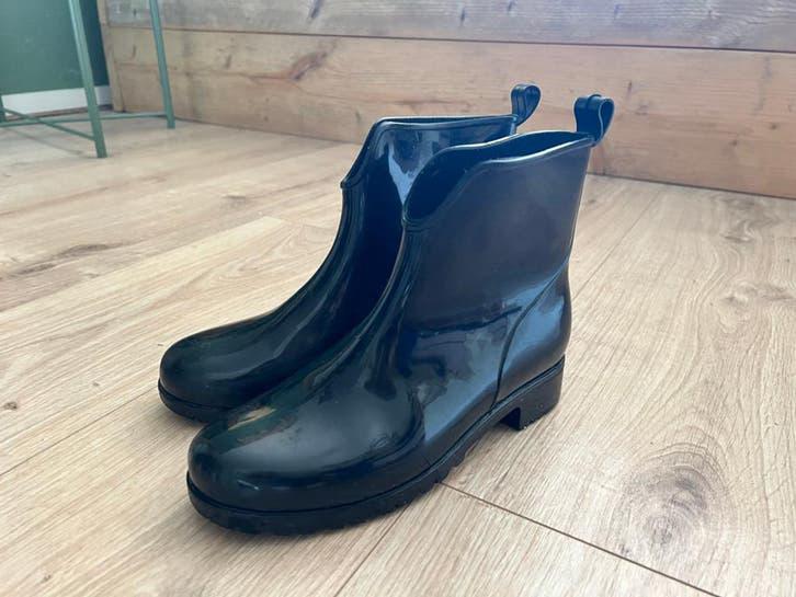 Zwarte regenlaarzen maat 36/37, Kleding | Dames, Schoenen, Ophalen of Verzenden, Zo goed als nieuw, Zwart, Regenlaarzen