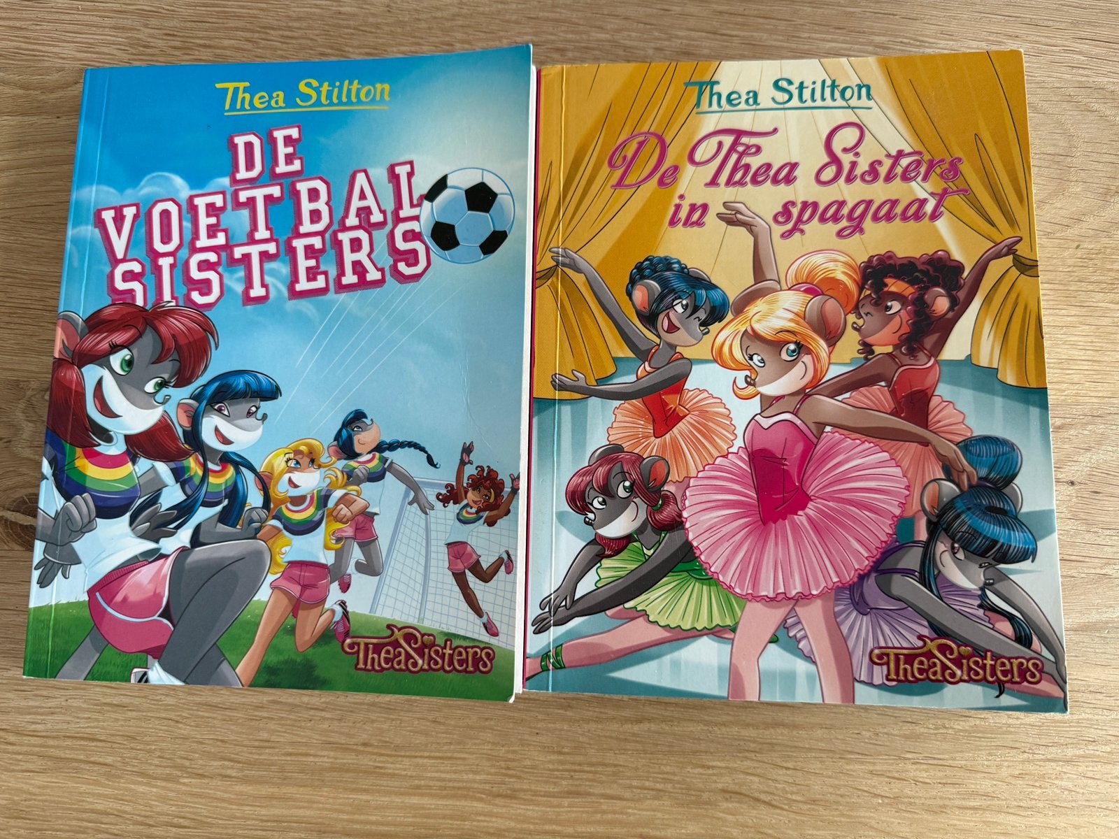 Thea Stilton - De Thea Sisters in spagaat, Thea Stilton, Fictie algemeen, Ophalen of Verzenden, Zo goed als nieuw