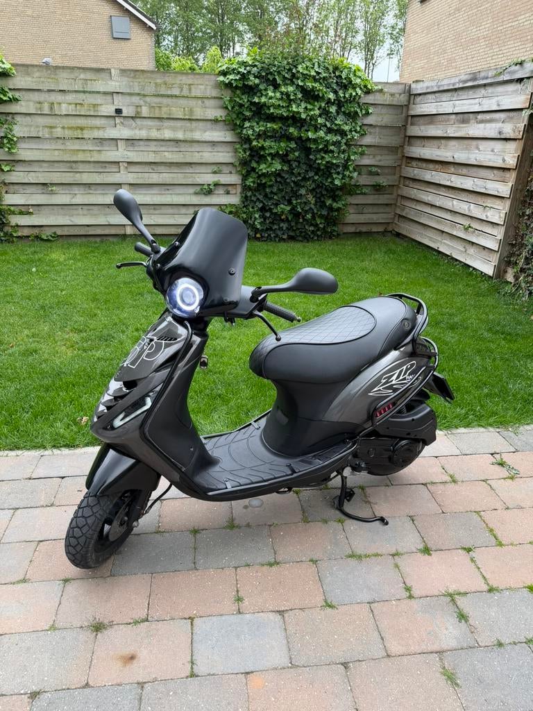 Piaggio zip 2022 4 takt, Ophalen, Zo goed als nieuw, Benzine, Zip