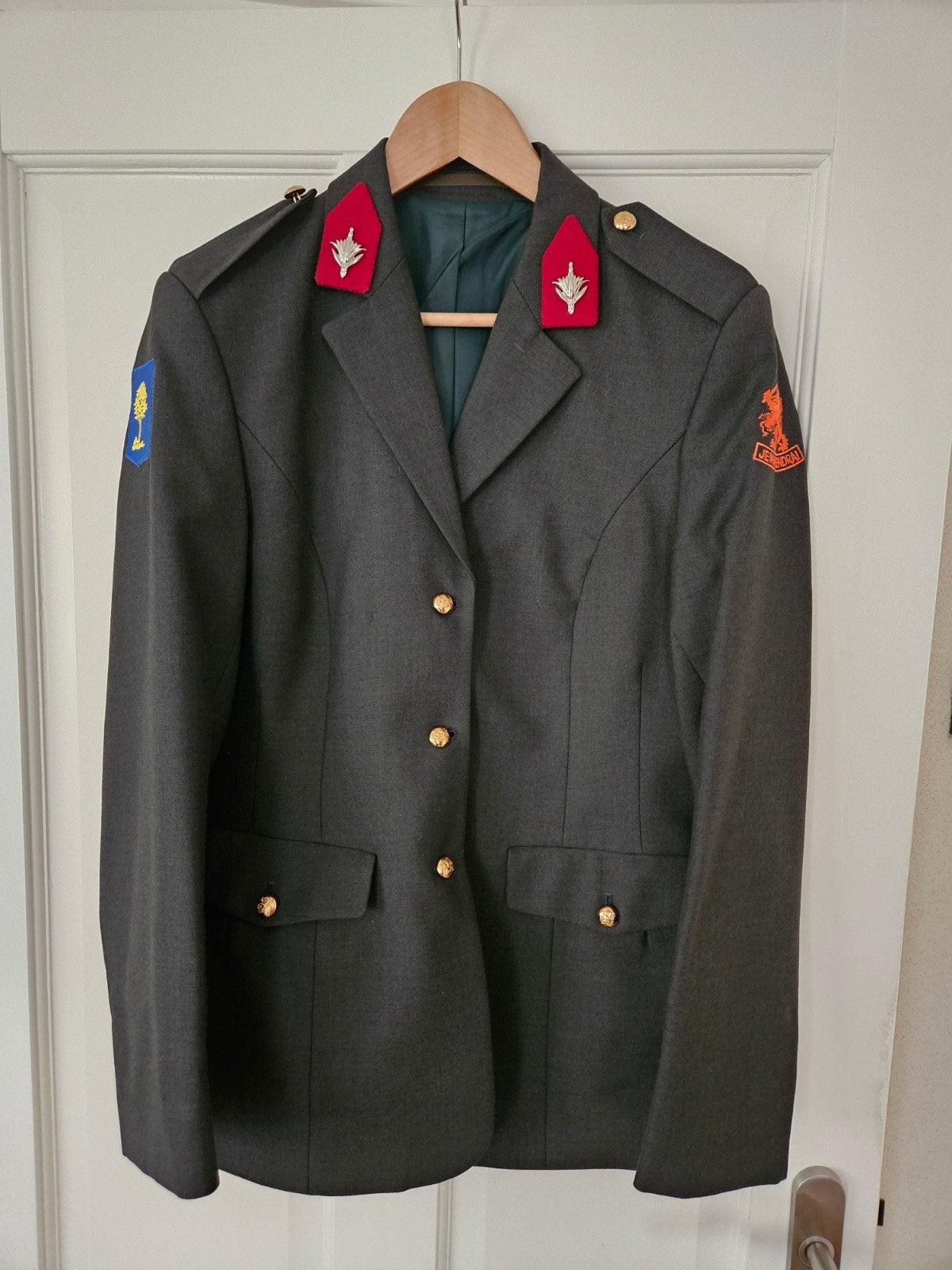 Compleet Militair Dagelijks Tenue (DT) - Uniform, Ophalen of Verzenden, Landmacht, Nederland