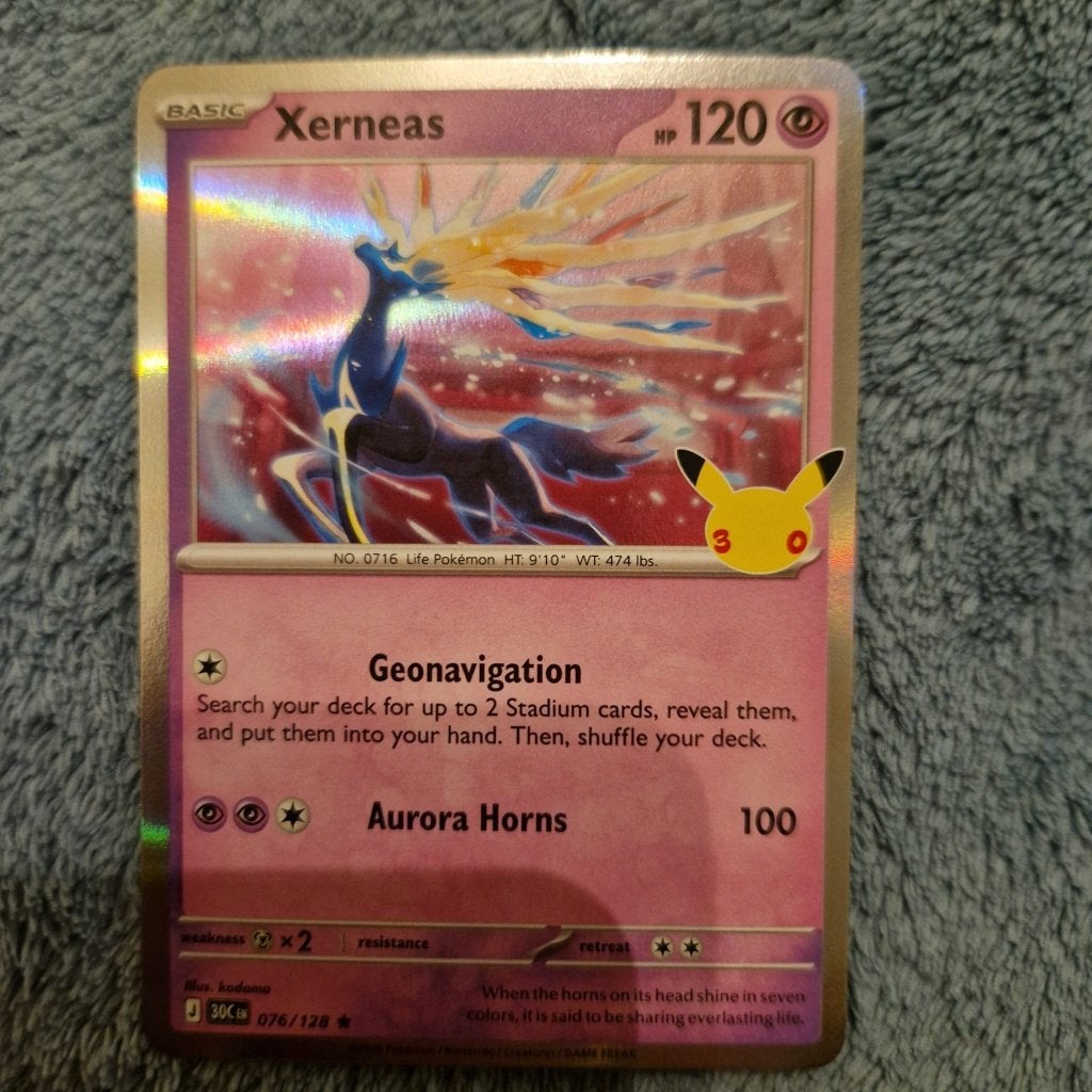Xerneas 076/128 Pokémon 30th Celebration holo, Ophalen of Verzenden, Zo goed als nieuw, Losse kaart, Foil