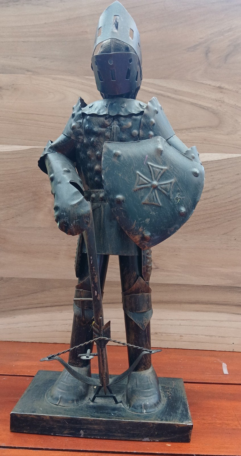 Decoratief metalen ridderbeeld met kruisboog en schild, Verzamelen, Ophalen