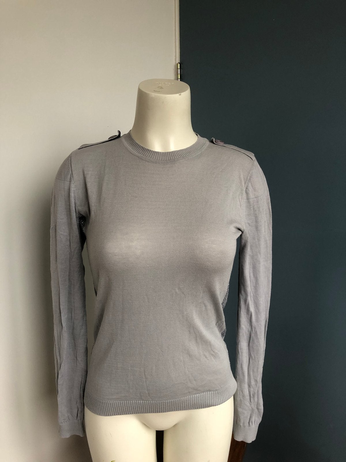 By malene birger grijs zilver dun truitje s zijde katoen, Ophalen of Verzenden, Zo goed als nieuw, By Malene Birger, X