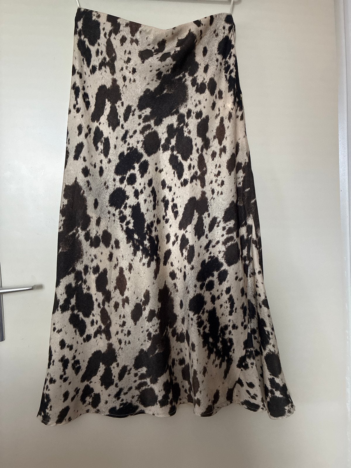Zara koeienprint satijnen midi rok maat S, Kleding | Dames, Ophalen, Meerkleurig, Zo goed als nieuw, Maat 36 (S)