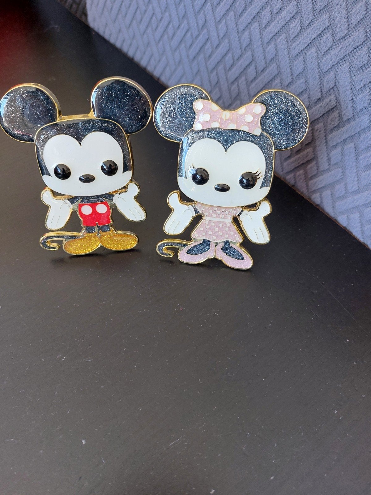 Mickey en minnie mouse funko pins., Ophalen of Verzenden, Overige kleuren, Oorbellen