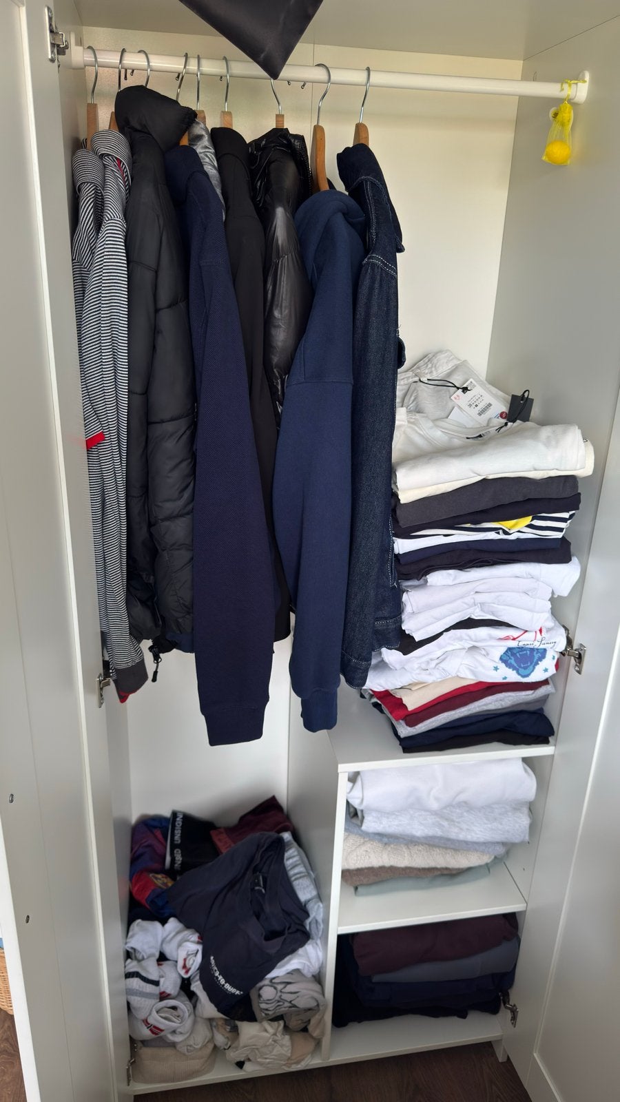Witte kleine IKEA kast met hang- en legruimte, Ophalen, Met deur(en), Gebruikt, 50 tot 100 cm