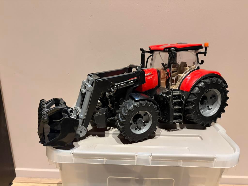 Bruder Case Optum, Hobby en Vrije tijd, Modelauto's | 1:32, Ophalen of Verzenden, Zo goed als nieuw, Tractor of Landbouw