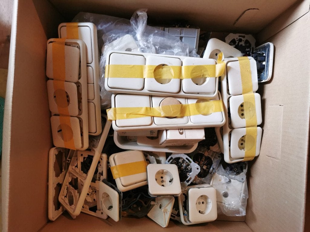 Gira schakelmateriaal en wandcontactdozen, Ophalen, Gebruikt, Gira, Overige typen