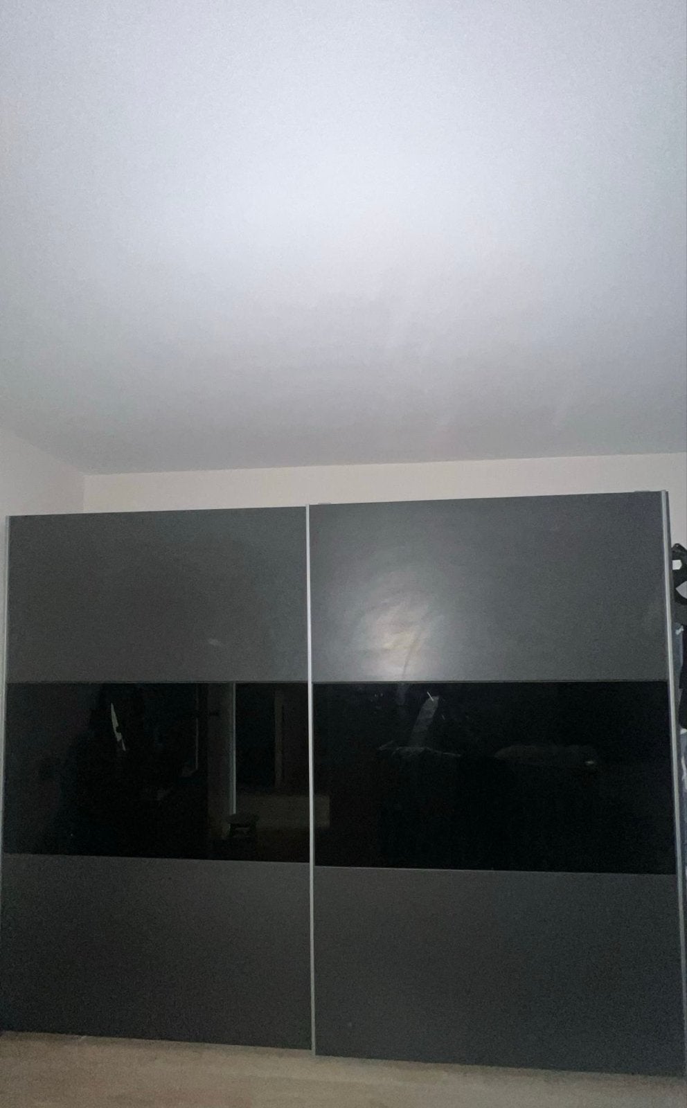 Wardrobe with sliding doors, Gebruikt, 200 cm of meer, Ophalen of Verzenden, 200 cm of meer