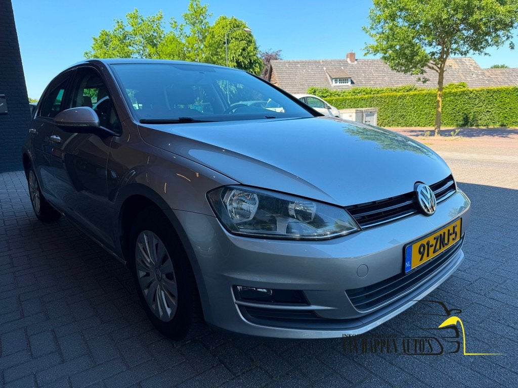 Volkswagen Golf 1.2 TSI Trendline / apk 3-2027, Auto's, Voorwielaandrijving, Euro 5, Zwart, 4 cilinders