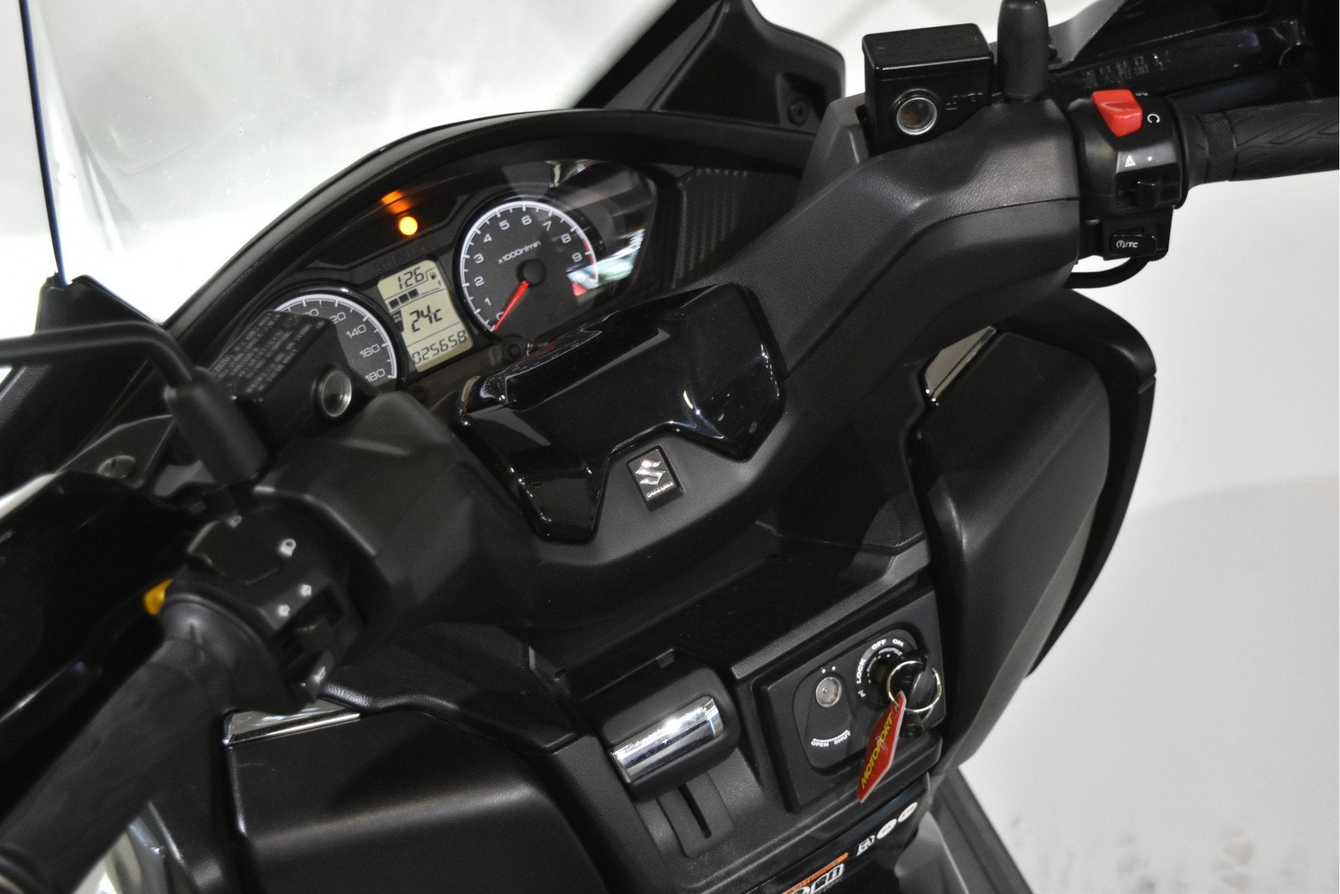 Suzuki BURGMAN 400 (bj 2022), Motoren, Motoren | Suzuki, Bedrijf, 399 cc, Overig, Peter@motoportalmere.nl