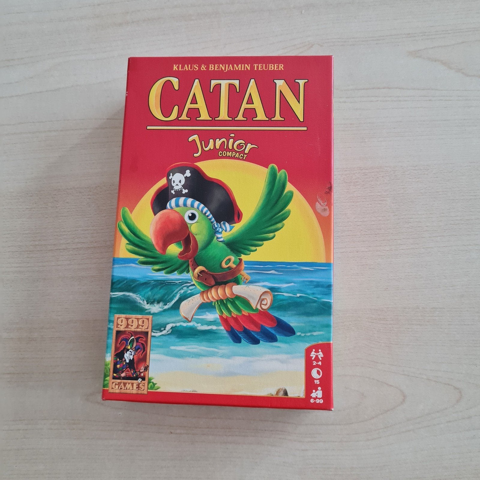 Catan Junior Compact Bordspel, Hobby en Vrije tijd, Gezelschapsspellen | Bordspellen, Een of twee spelers, Ophalen of Verzenden