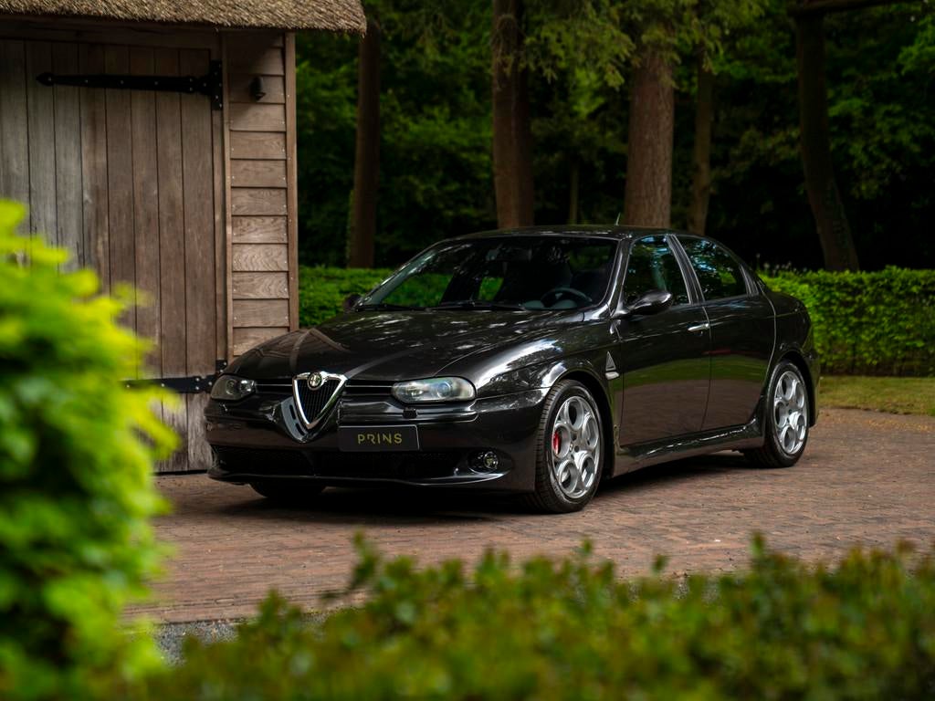 Alfa Romeo 156 3.2 V6 GTA | Origineel Nederlands (bj 2002), Auto's, Gebruikt, Zwart, 252 pk, Bedrijf