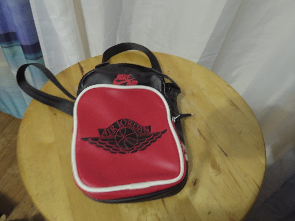 jordan Air Jordan festival crossbody tas, Ophalen of Verzenden, Gebruikt, Rood, Overige merken