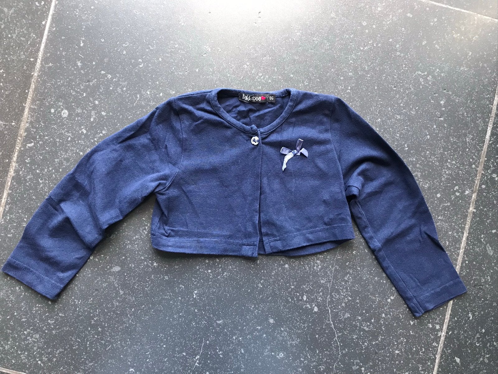 Meisjes vestje / vest donkerblauw Bakkaboe mt 86, Ophalen of Verzenden, Gebruikt, Meisje, Truitje of Vestje