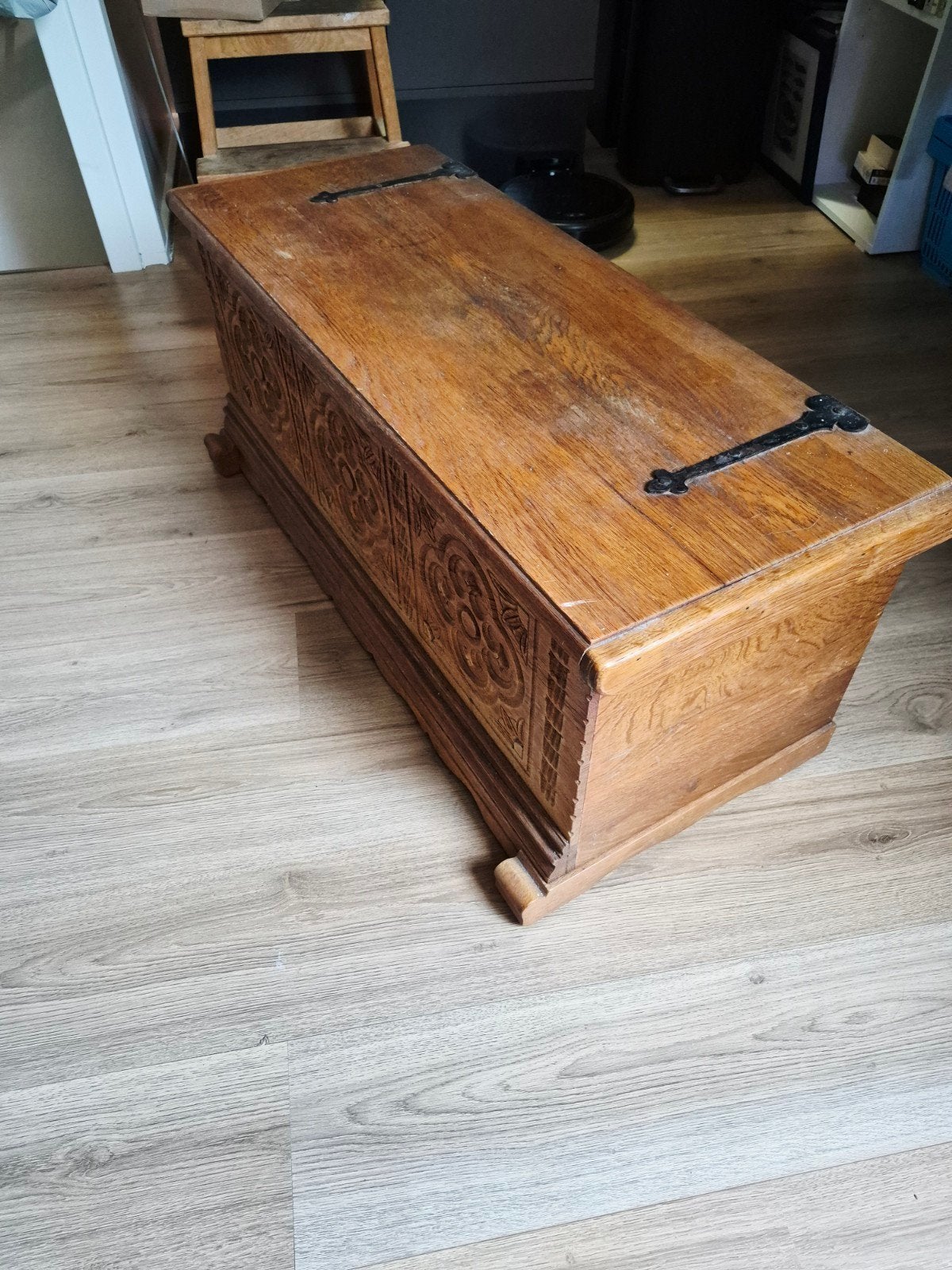 Antieke dekenkist van eikenhout - Prachtig houtsnijwerk, Ophalen, 50 – 75, Gebruikt, 100 tot 150 cm