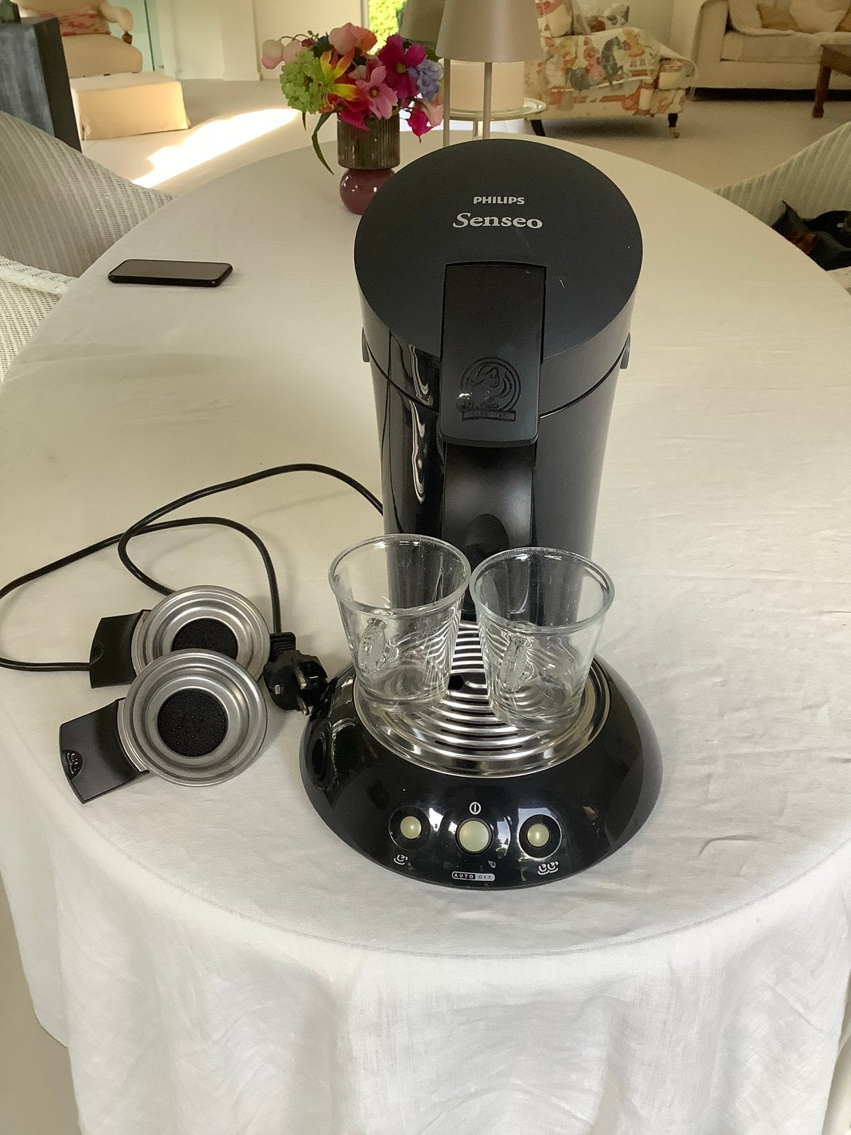 Philips Senseo koffiezetapparaat - Zwart, Ophalen, 2 tot 4 kopjes, Koffiepads en cups, Afneembaar waterreservoir