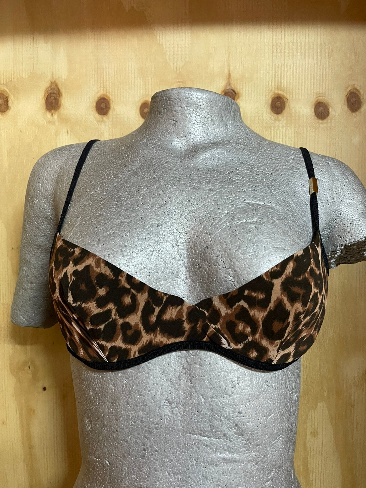 Andres sarda bh Soft cup met beugel  Maat 75b Model Tijger, Verzenden, Zwart, BH