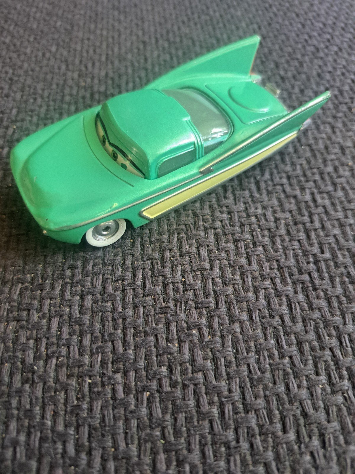 2x disney pixar modellen, Verzamelen, Gebruikt, Overige typen, Ophalen of Verzenden, N.b
