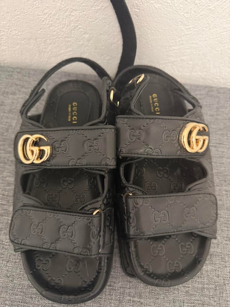 Sandalen ongedragen 39 maat dames, Kinderen en Baby's, Babykleding | Schoentjes en Sokjes, Ophalen of Verzenden, Zo goed als nieuw