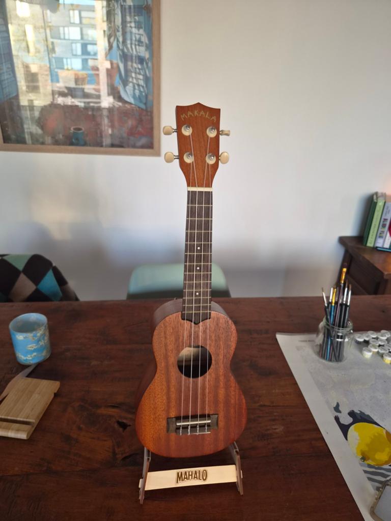 Makala Ukelele met standaard, Ophalen of Verzenden