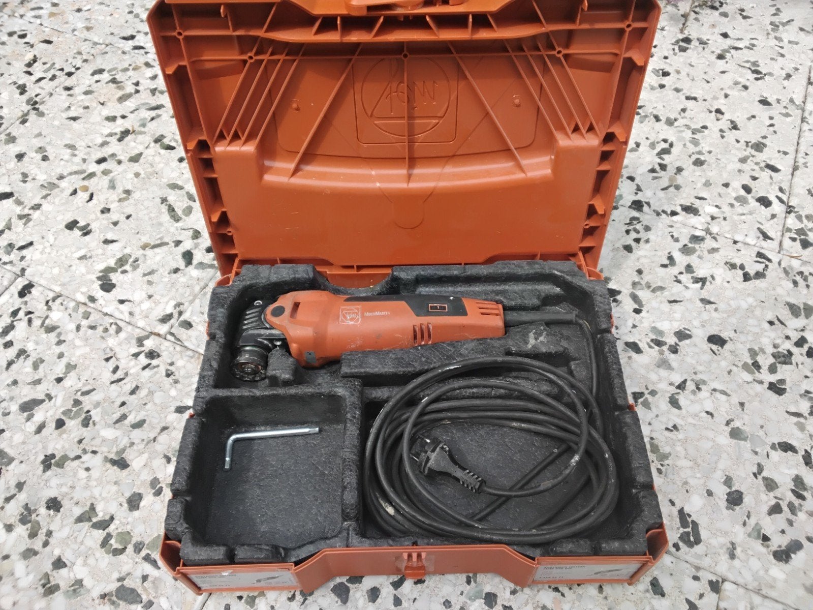 Defect,  komt rook uit. Fein FMM 350 QSL met systainer., Ophalen of Verzenden, Gebruikt, Minder dan 600 watt, Vlakschuurmachine