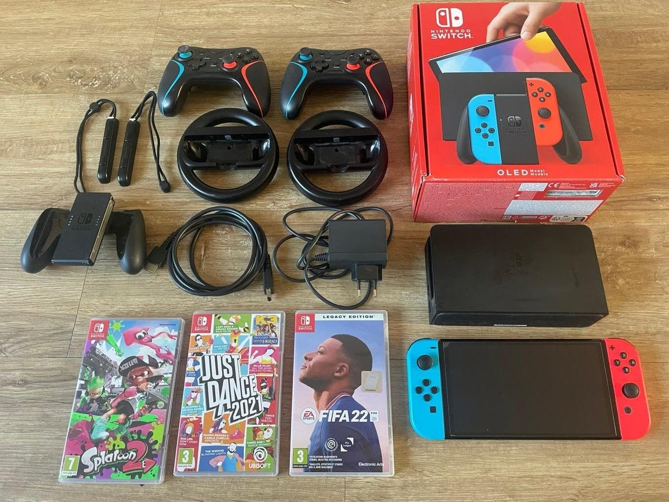 Nintendo Switch OLED in Zeer Goede Staat + Spellen + Extra's