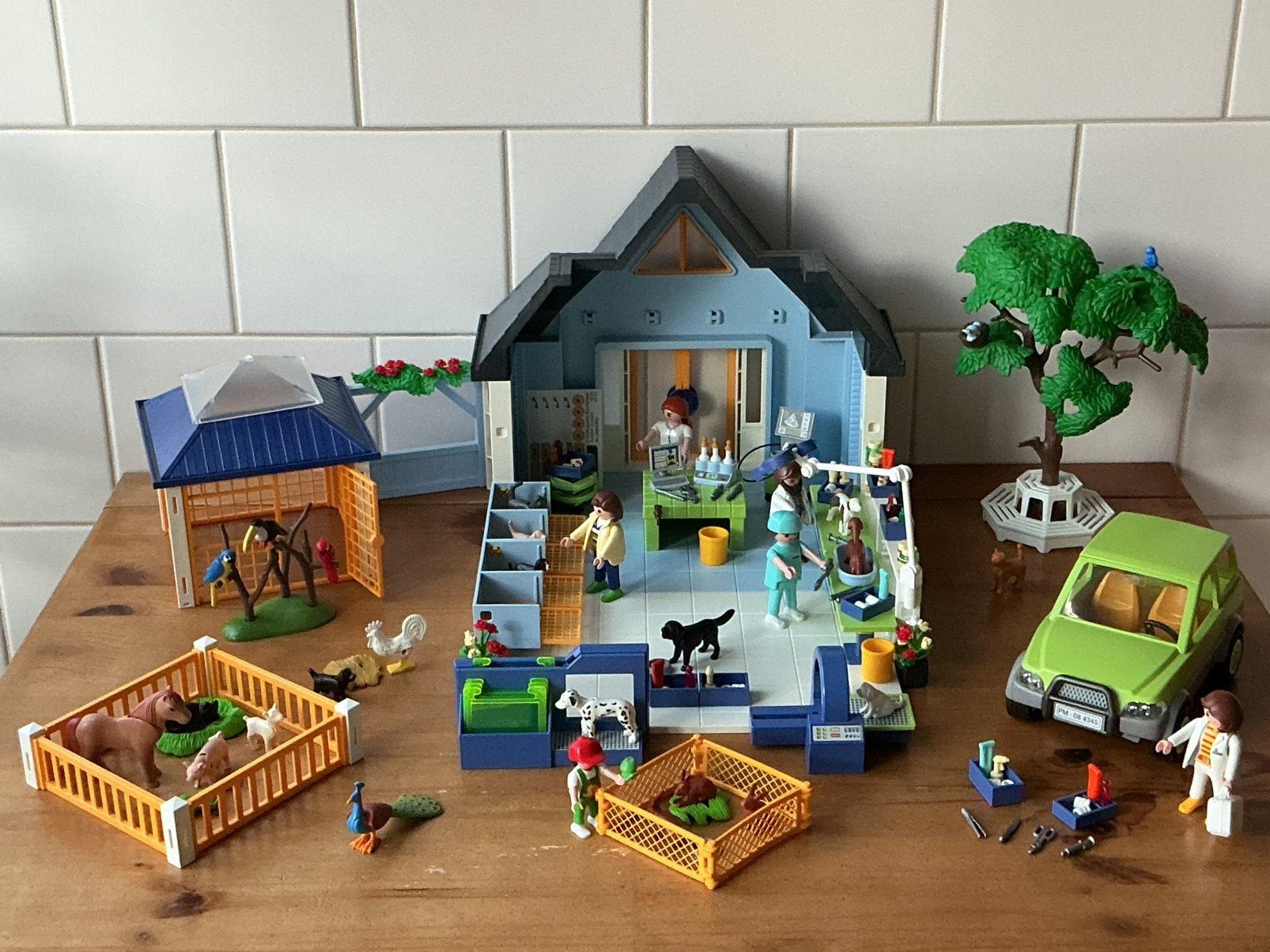 PLAYMOBIL UITGEBREIDE DIERENKLINIEK  🐕‍🦺 🐈  SUPER LEUK !!, Ophalen of Verzenden, Gebruikt