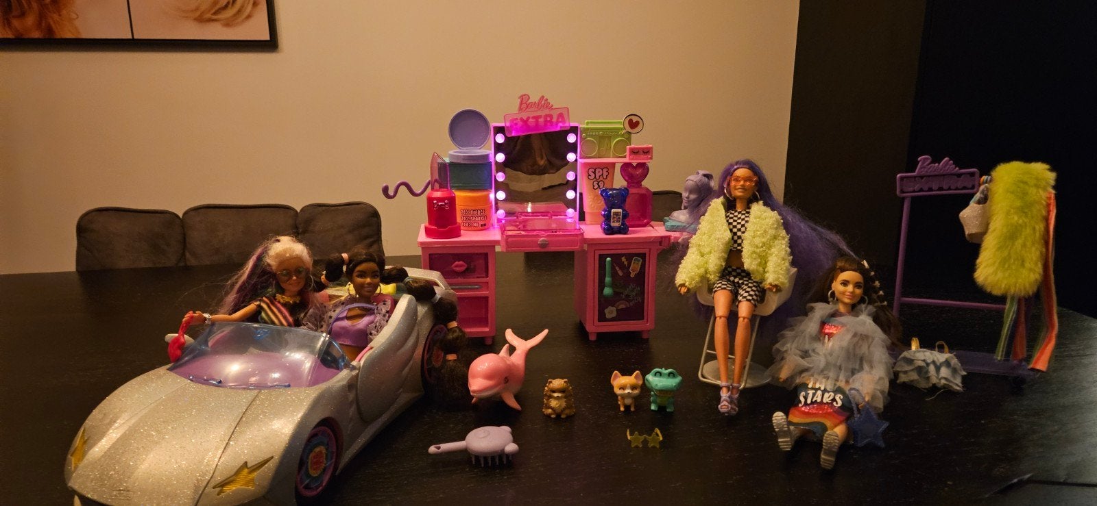 Barbie extra, Ophalen