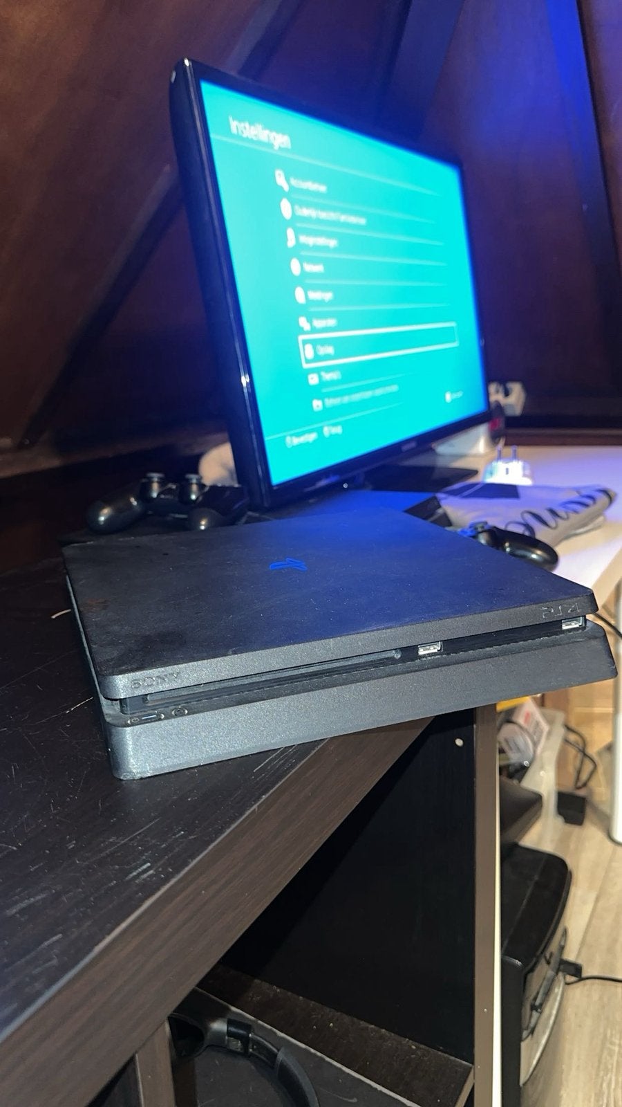 Playstation 4 slim 1tb + games, Ophalen, Zo goed als nieuw, 1 TB, Met 1 controller
