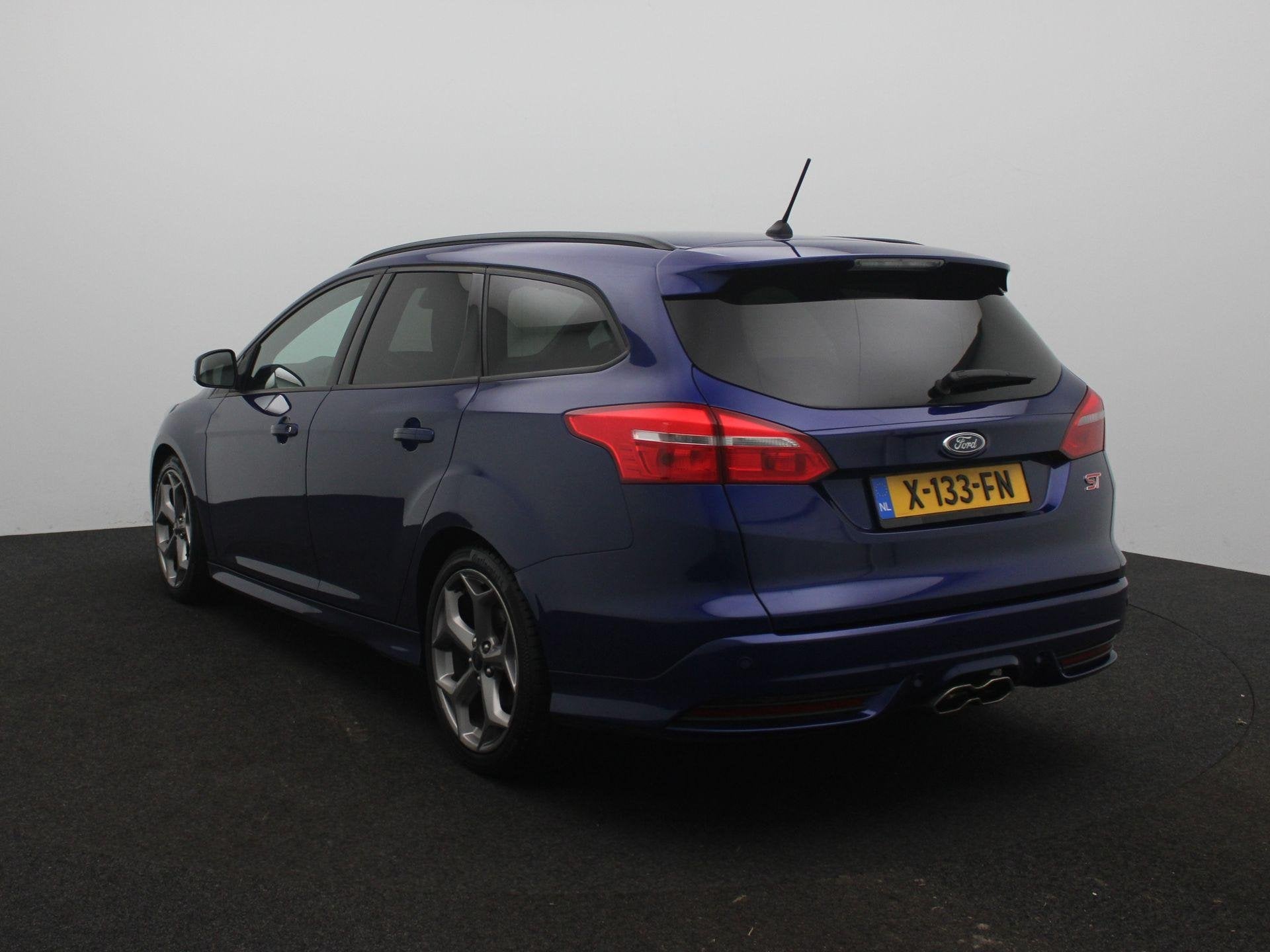 Ford Focus Wagon 2.0 ST | 250 PK | Sportstoelen | Navigatie, 15 km/l, Gebruikt, Euro 6, 4 cilinders