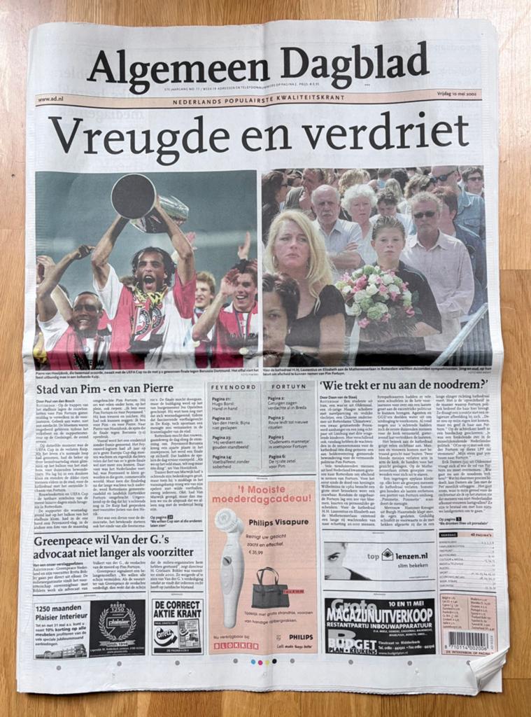 AD 10-5-2002 UEFA CUP FEYENOORD en Afscheid FORTUYN, Verzamelen, Verzenden, Gebruikt, Feyenoord, Boek of Tijdschrift