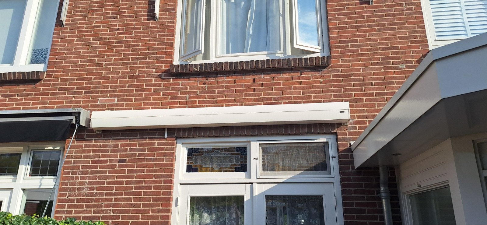 Elektrisch zonnescherm 300 cm brd met Somfy afstandsbedieni, Ophalen, Gebruikt, Elektrisch, 150 tot 300 cm