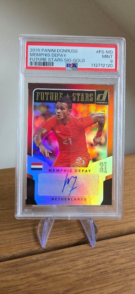 2015 Panini Donruss PSA 9 Memphis Depay Nederland auto /99, Verzamelen, Verzenden, Nieuw, Buitenlandse clubs, Poster, Plaatje of Sticker