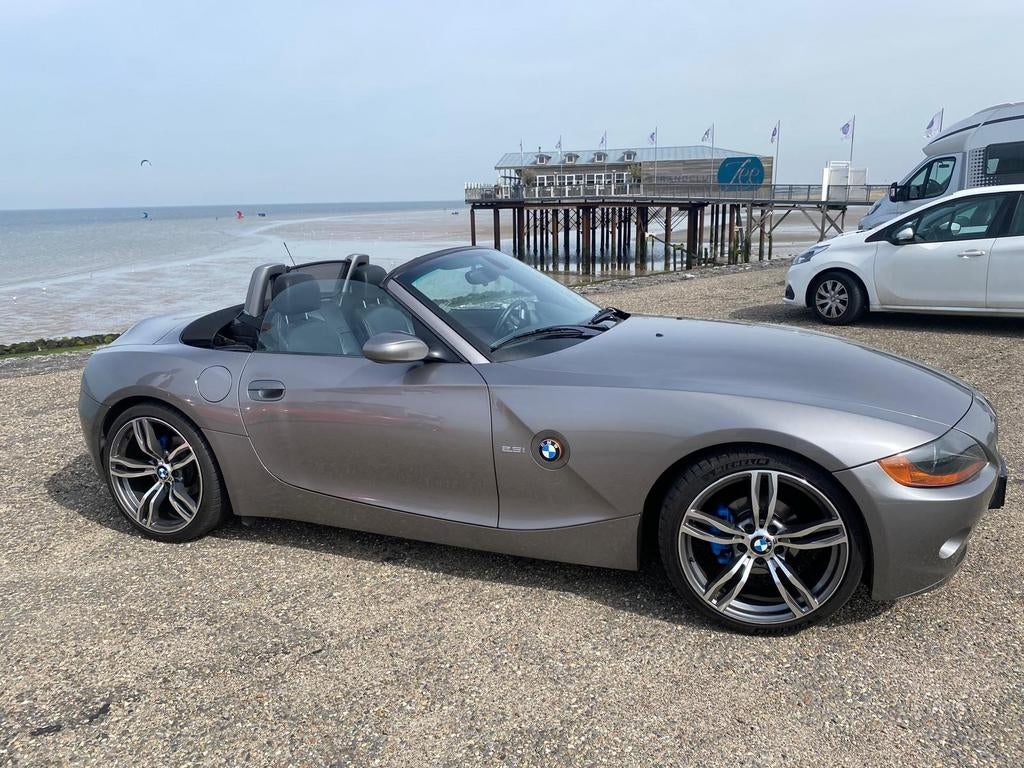 BMW Z4 2.5 I Roadster 2004 Beige, Achterwielaandrijving, Cabriolet, Beige, Handgeschakeld