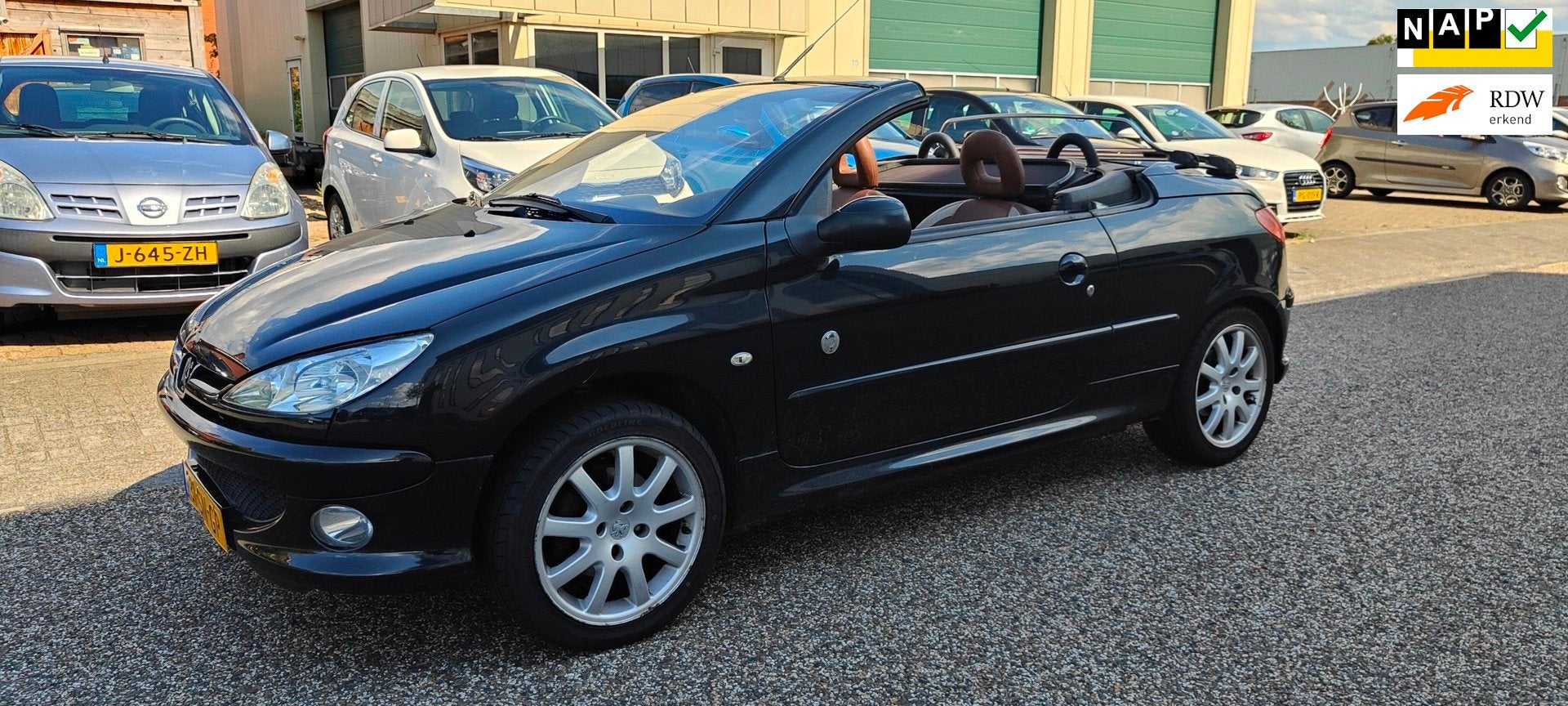 Peugeot 206 CC 1.6-16V Roland Garros, Auto's, Voorwielaandrijving, Automatische klimaatregeling, Gebruikt, 4 cilinders